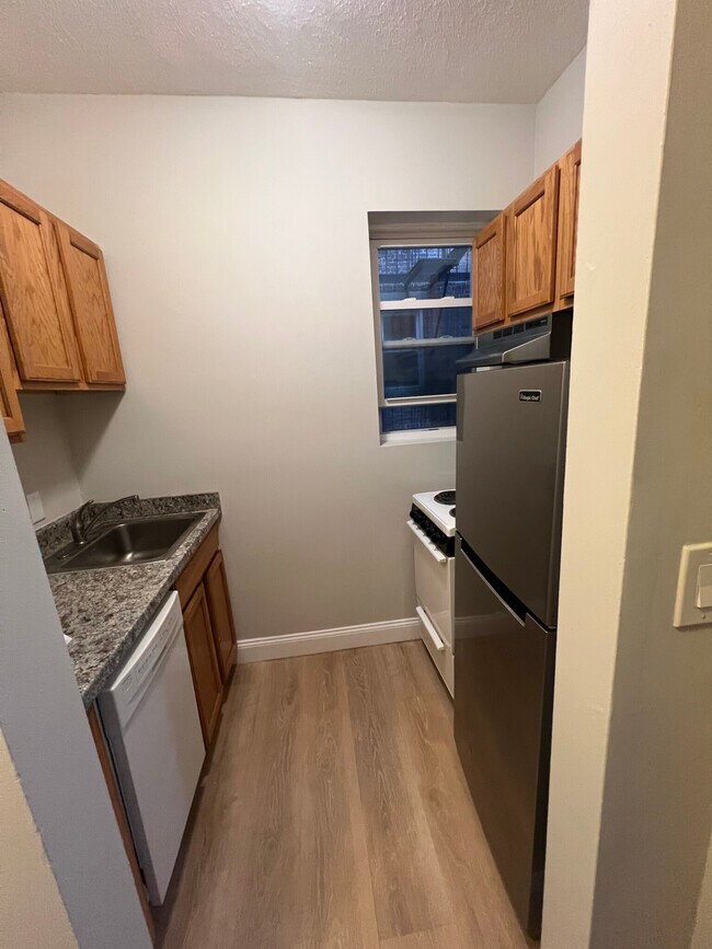 55 Kilmarnock St, Unit 30