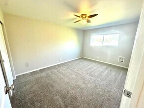 22981 Marine View Dr S in Des Moines, WA - Building Photo - Building Photo