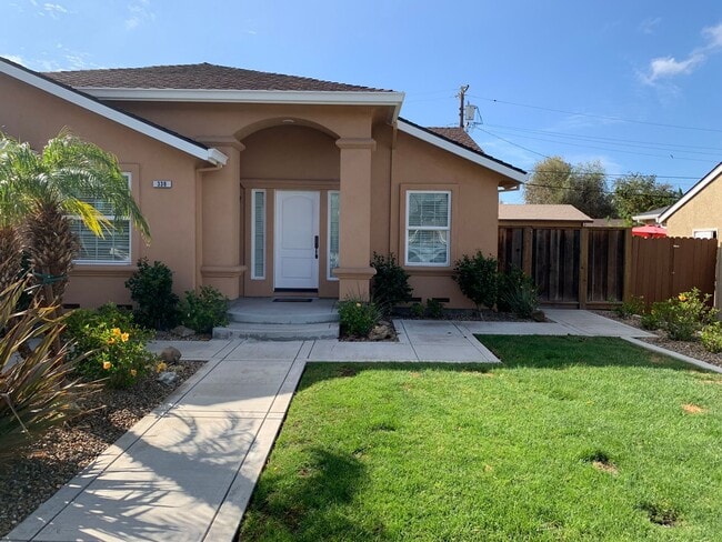 338 W 20th St in Tracy, CA - Building Photo - Building Photo