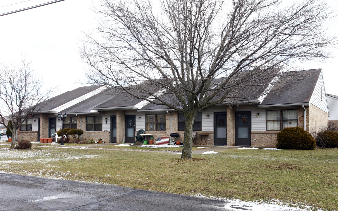 Roseland Apartments in Lisbon, OH - Building Photo