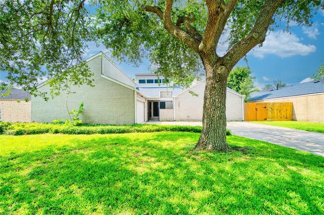 7903 Portal Dr in Houston, TX - Building Photo - Building Photo