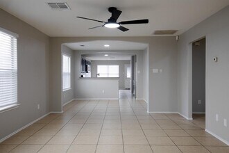718 Remwick Dr in Houston, TX - Building Photo - Building Photo