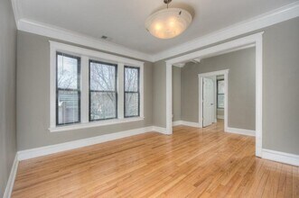 1211 W Catalpa Ave in Chicago, IL - Building Photo - Building Photo