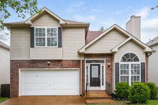 109 Edgewater Pl in Hendersonville, TN - Building Photo