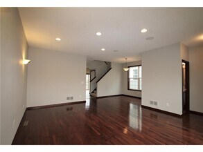 10003 Pincherry Ln in Eden Prairie, MN - Building Photo - Building Photo