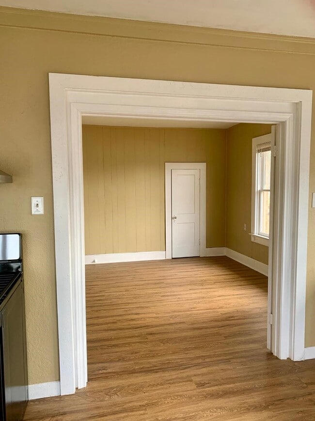 property at 2317 Wilshire St