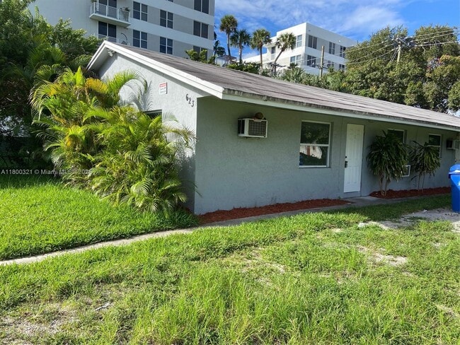 623 NW 3rd Ave in Fort Lauderdale, FL - Building Photo - Building Photo