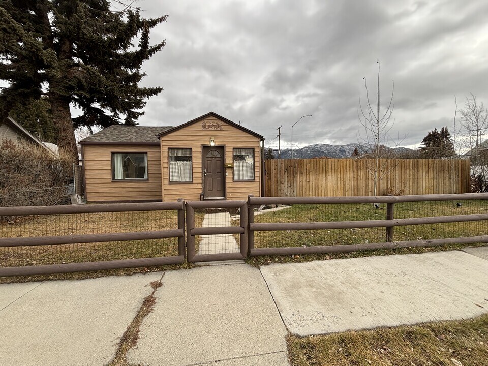 1954 Florida Ave in Butte, MT - Building Photo