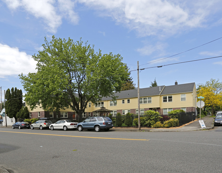 1411 N Alberta St in Portland, OR - Foto de edificio