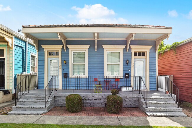 property at 723 4th St