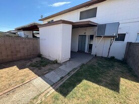 4642 N 71st Ln in Phoenix, AZ - Building Photo