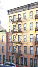 242 Baltic St in Brooklyn, NY - Foto de edificio - Building Photo