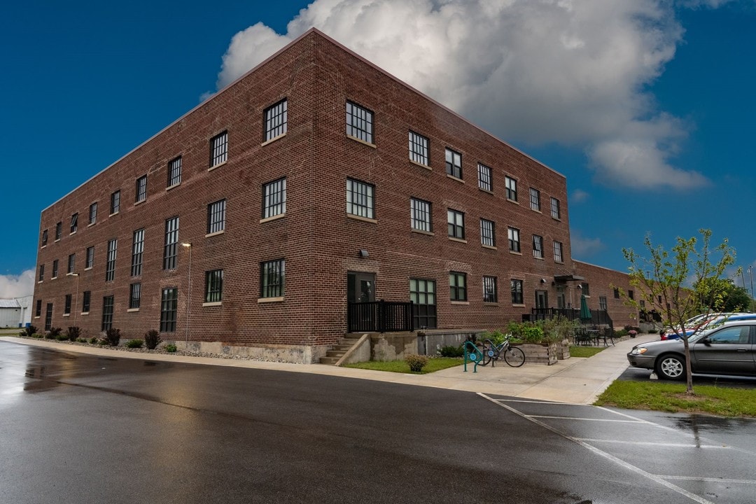 Little Crow Lofts in Warsaw, IN - Building Photo