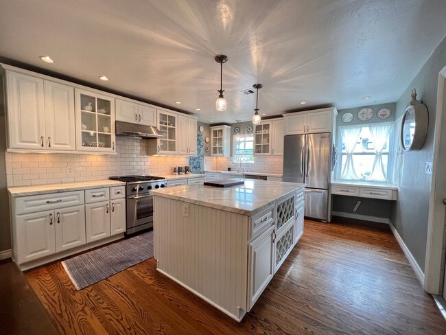 property at 4405 Santa Monica Ave