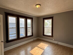2203 N Atlantic Ave in Peoria, IL - Building Photo - Building Photo