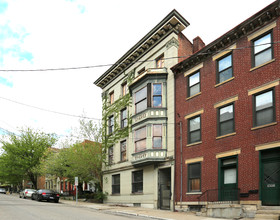 1308 Broadway in Cincinnati, OH - Building Photo - Building Photo