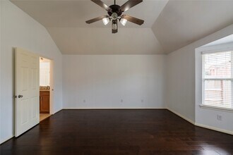 19923 Brookway Oak Ct in Spring, TX - Foto de edificio - Building Photo
