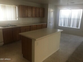 1033 S San Vincente Ct in Chandler, AZ - Building Photo - Building Photo