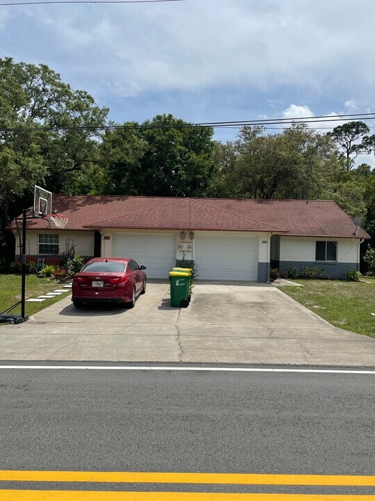 5544 Wendy Lee Dr in Titusville, FL - Building Photo