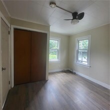 123 Old Turnpike Rd in Bloomingburg, NY - Building Photo - Building Photo