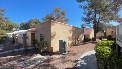 2851 S Valley View Blvd in Las Vegas, NV - Building Photo - Building Photo