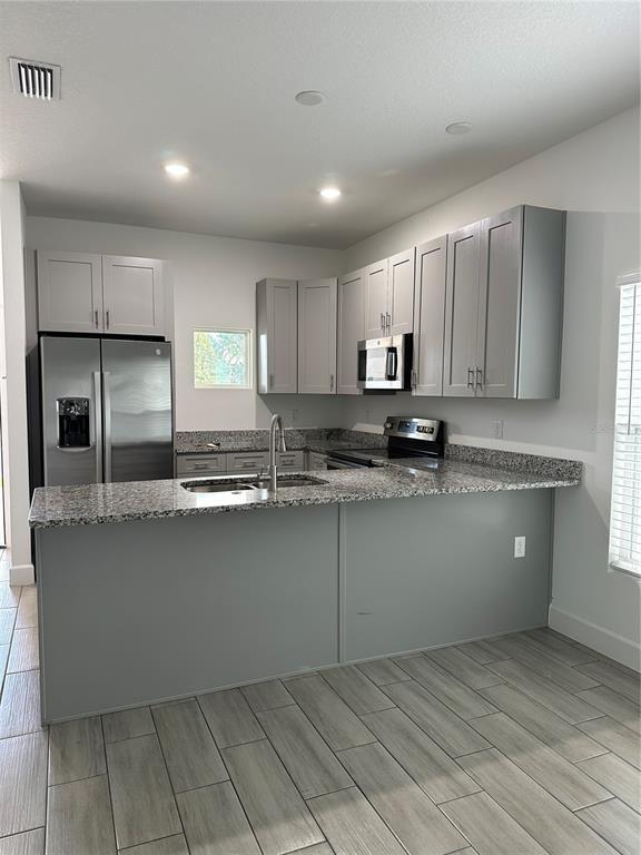 601 Lake Shore Pkwy in Davenport, FL - Building Photo - Building Photo