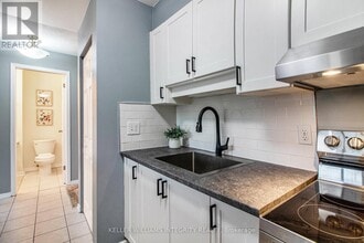 212-212 Viewmount Dr in Ottawa, ON - Building Photo - Building Photo