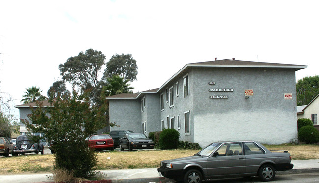 Wakefield Village in Panorama City, CA - Building Photo - Building Photo