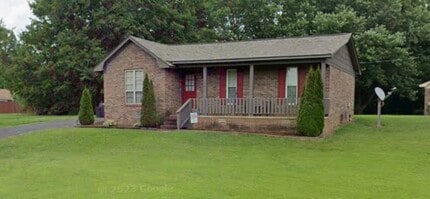 138 Wild Valley Dr in Jackson, TN - Foto de edificio - Building Photo