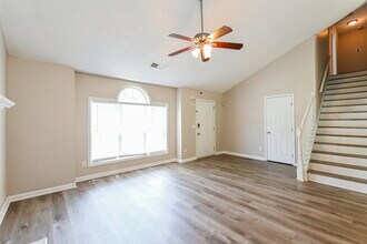 335 Shadetree Ln in Lawrenceville, GA - Building Photo - Building Photo