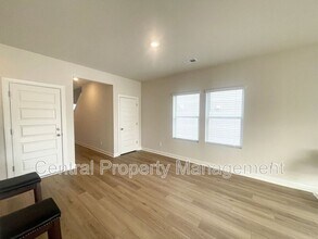 671 Cozy Blf Rd in Spartanburg, SC - Building Photo - Building Photo