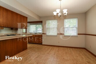 515 Nassau Ct in Orange Park, FL - Foto de edificio - Building Photo