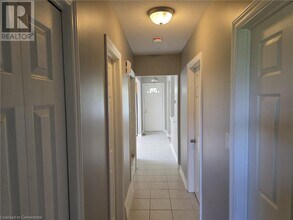 37 Montcalm Dr in Kitchener, ON - Building Photo - Building Photo