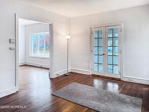 221 Haddon Ave in Collingswood, NJ - Building Photo - Building Photo