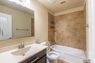 901 Kiowa Dr in McKinney, TX - Building Photo - Building Photo