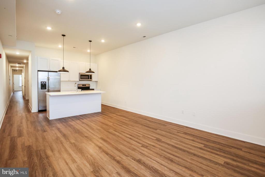 5017 Baltimore Ave in Philadelphia, PA - Building Photo