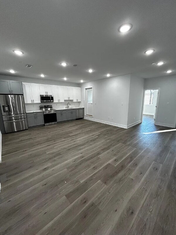 property at 1726 W Susquehanna Ave