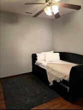 4954-2 W Cullom Ave, Unit 2 bedroom near ohare in Chicago, IL - Foto de edificio - Building Photo