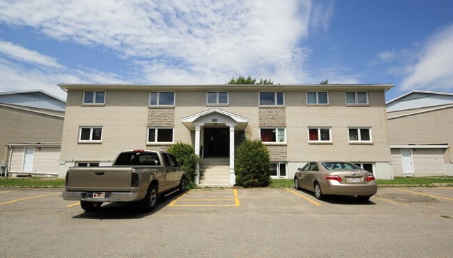 Venus Apartments in Fredericton, NB - Building Photo - Building Photo