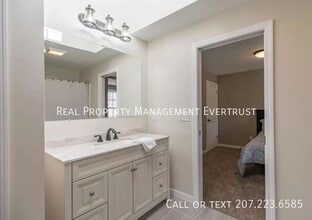 20 Lone Bellow Ln in Gorham, ME - Building Photo - Building Photo