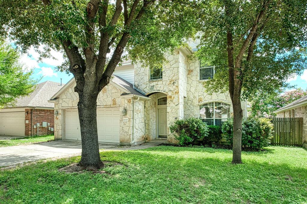 10205 Wind Cave Trail in Austin, TX - Building Photo