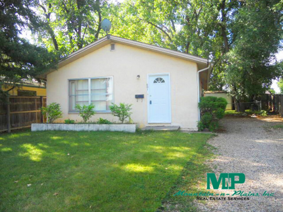 601 Cook Dr in Fort Collins, CO - Building Photo