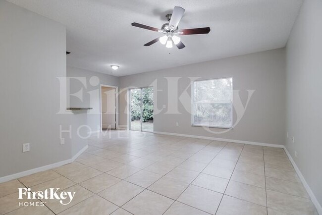 1205 Schumann Dr in Sebastian, FL - Building Photo - Building Photo