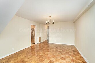 1200 N Nash St in Arlington, VA - Foto de edificio - Building Photo