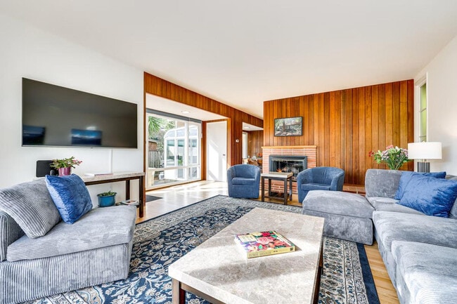 property at 218 Morning Sun Ave