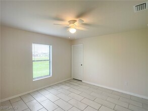 3613 SW 8th Pl in Cape Coral, FL - Building Photo - Building Photo
