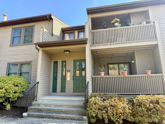 property at 495 Vincelette St