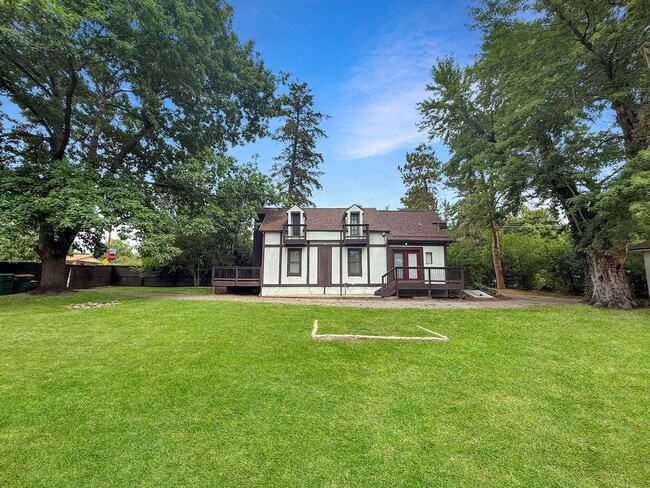 property at 2890 Quay St