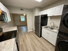 1575 W 19th St in Jacksonville, FL - Building Photo