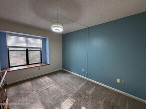233 Swan Lake Dr in Melrose, FL - Building Photo - Building Photo